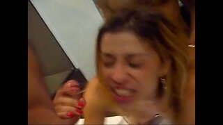 ���ັນລະຍາໃຫ້ສໍາລັບທຸລະກິດ,ແລະຜົວຂອງທ່ານແມ່ນສັງເກດເບິ່ງ