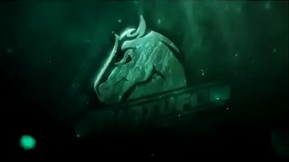 Kırmızı Başlıklı Kız büyük kötü kurt adam tarafından çarptım