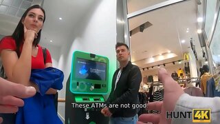 HUNT໔K. ຜູ້ຊາຍໂມງວິທີການຂອງຕົນຄວາມງາມຮັບຊຶມໂດຍການແຂກ