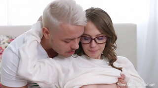 TeenMegaWorld - ماں-فرشتے